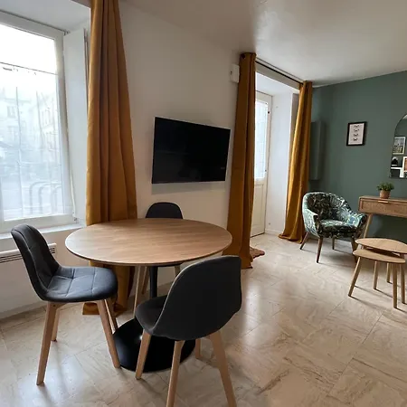 La - Rez De Chaussee - Hypercentre - Wifi شقة *